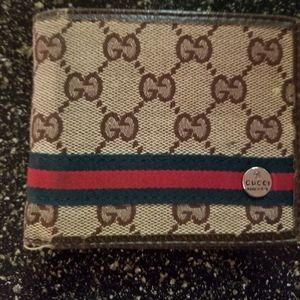 Gucci wallet